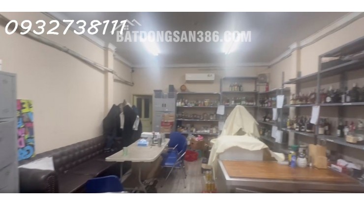 Bán nhà ngõ Phùng Hưng, Hoàn Kiếm, 102m2, 3 tầng, 3PN, Sổ đỏ, giá 92 tỷ. LH: 0932738111